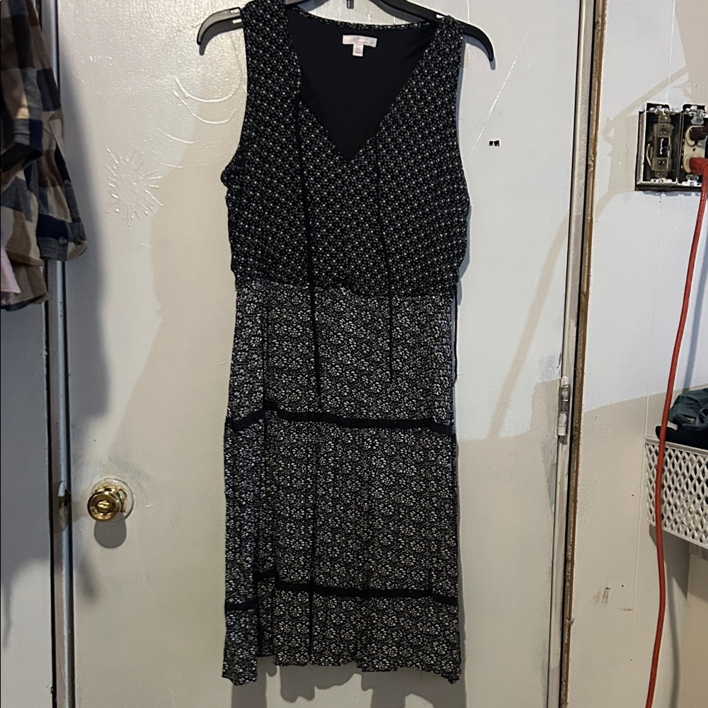 LC Lauren Conrad Black and White Floral Midi Dress